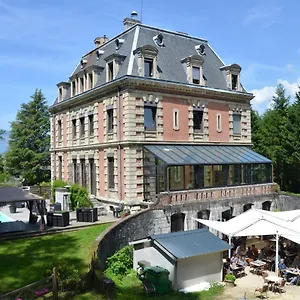 Le Château Des Arènes Couette-café